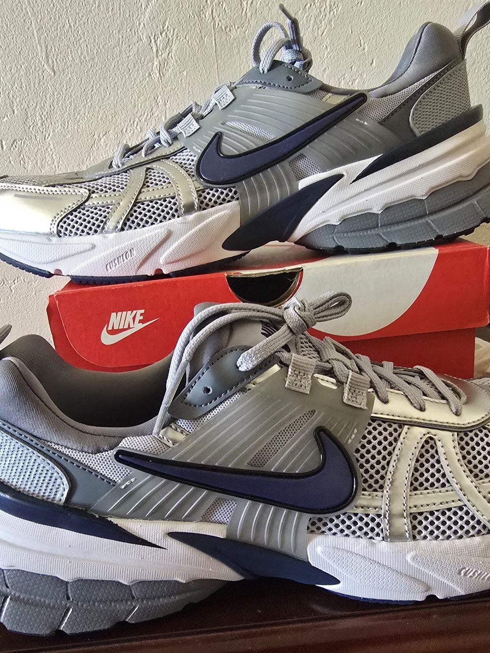 Nike Men’s Grey and Navy Athletic Sneakers
